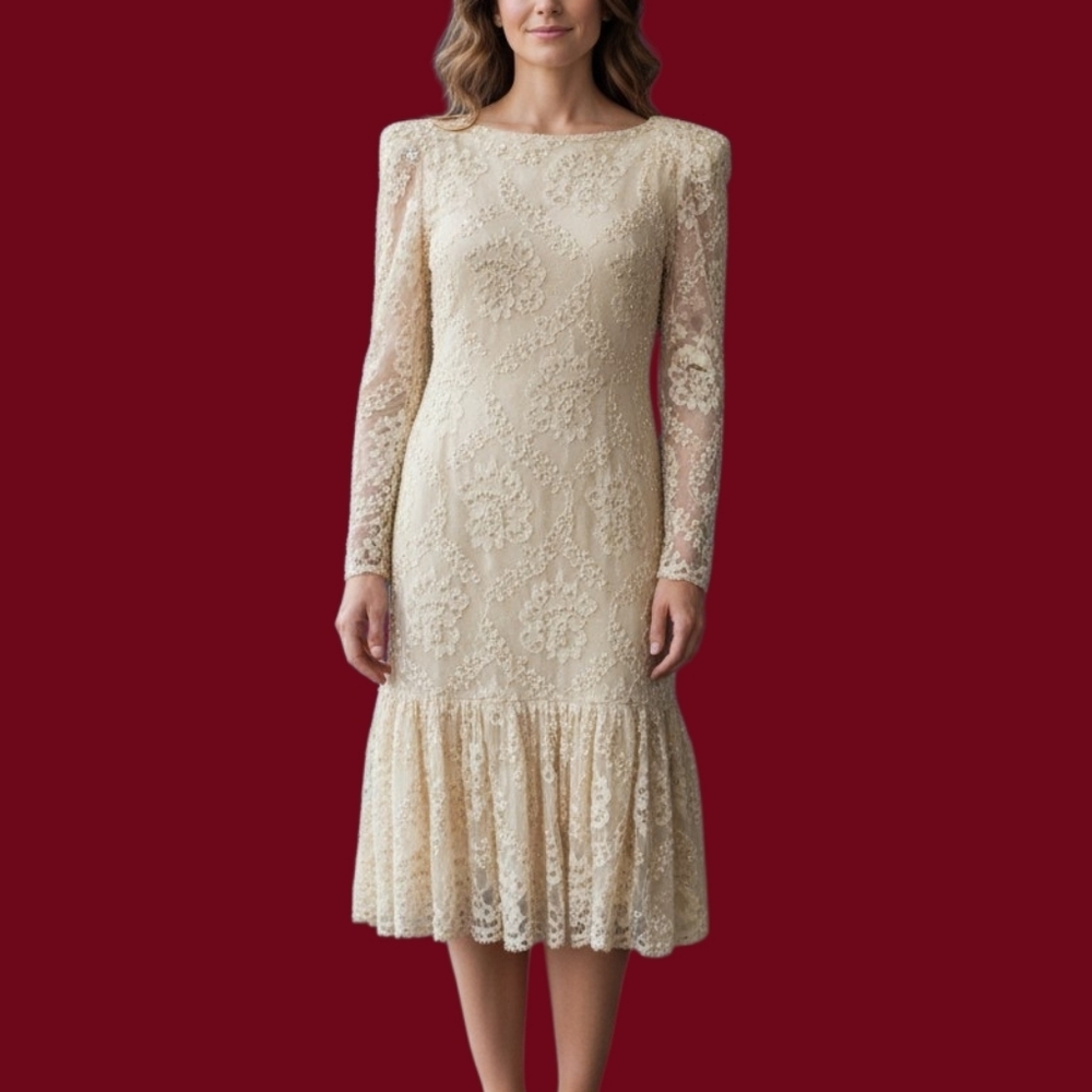 Vtg VICTORIA ROYAL Ltd 1980s Elegant Cream Beaded Lace Drop Waist Wedding Dress